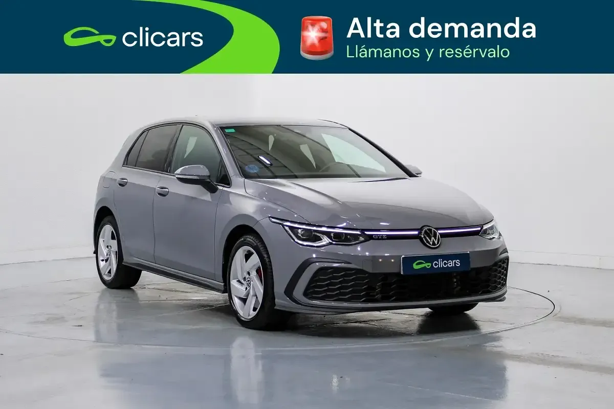 Usado VW Golf VIII GTE 245 CV (180 kW) 2021 Gris / plata Utilitario