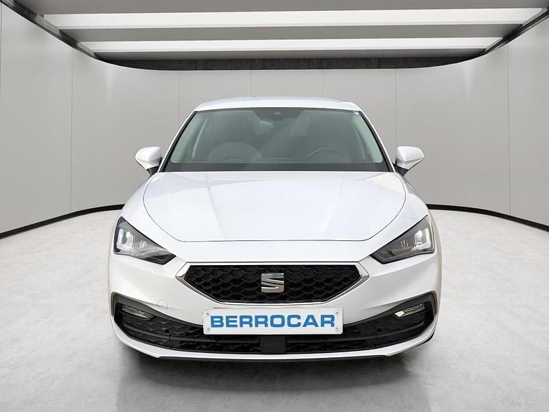 Usado Seat Leon Style 115 CV (84 kW) 2021 Blanco Utilitario