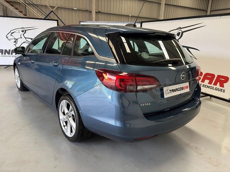 Usado Opel Astra Excellence 136 CV (100 kW) 2017 Azul Familiar