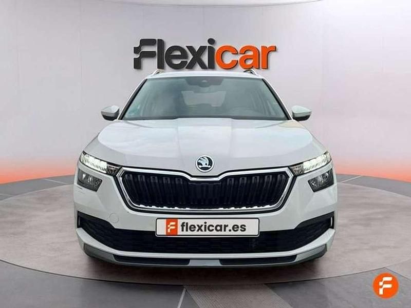 Usado Skoda Kamiq Selection 95 CV (69 kW) 2023 Blanco SUV