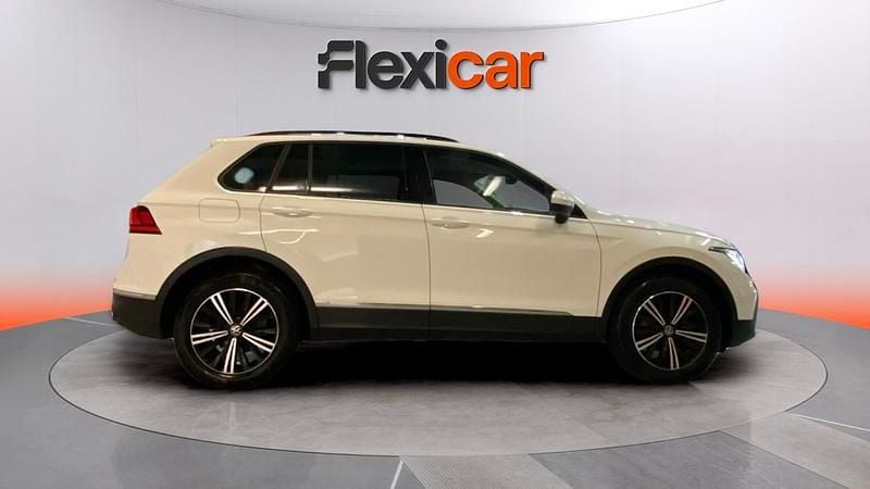 Usado VW Tiguan Life 122 CV (89 kW) 2021 Blanco SUV