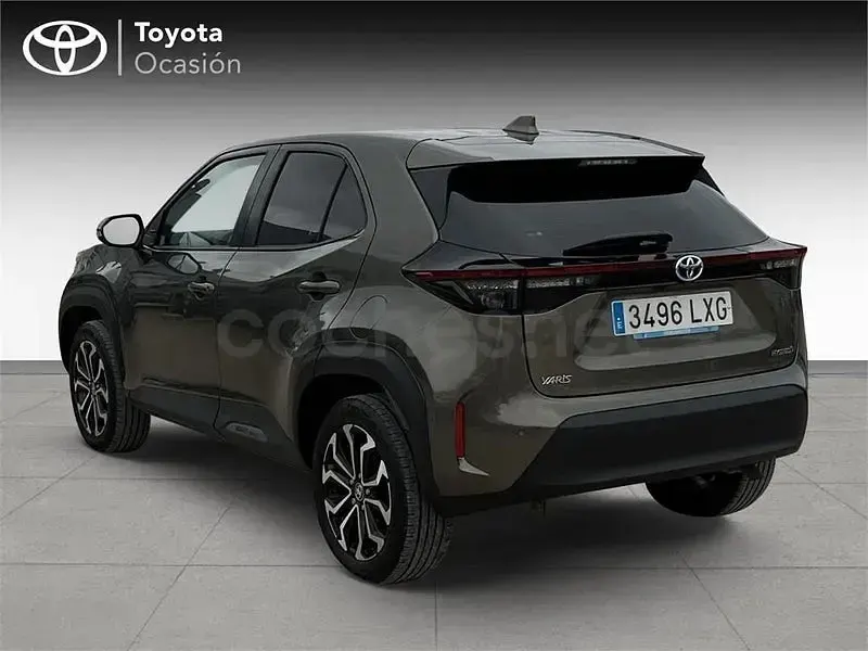Occasion Toyota Yaris Cross Active 116 PK (85 kW) 2022 Beige SUV