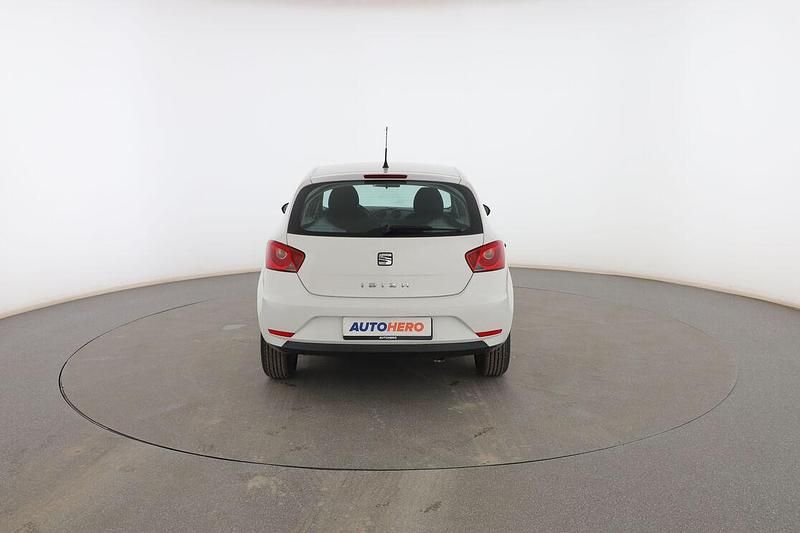 Usado Seat Ibiza Reference 70 CV (51 kW) 2014 Blanco Utilitario