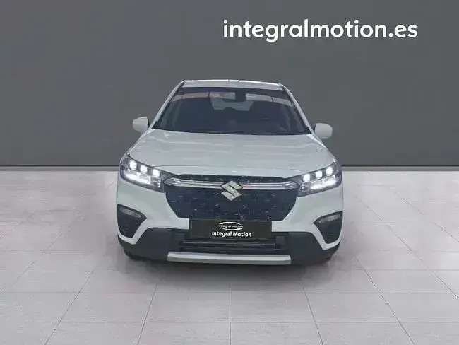 Nuevo Suzuki SX4 S-Cross 110 CV (80 kW) 2025 Rojo SUV