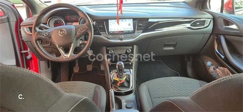 Usado Opel Astra Excellence 125 CV (91 kW) 2017 Rojo Berlina