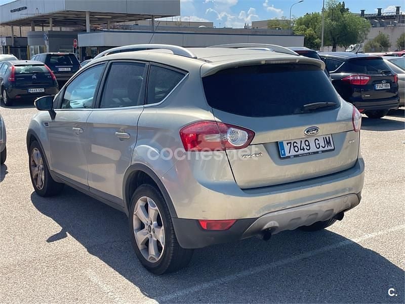 Usado Ford Kuga Titanium 136 CV (100 kW) 2008 Beige SUV