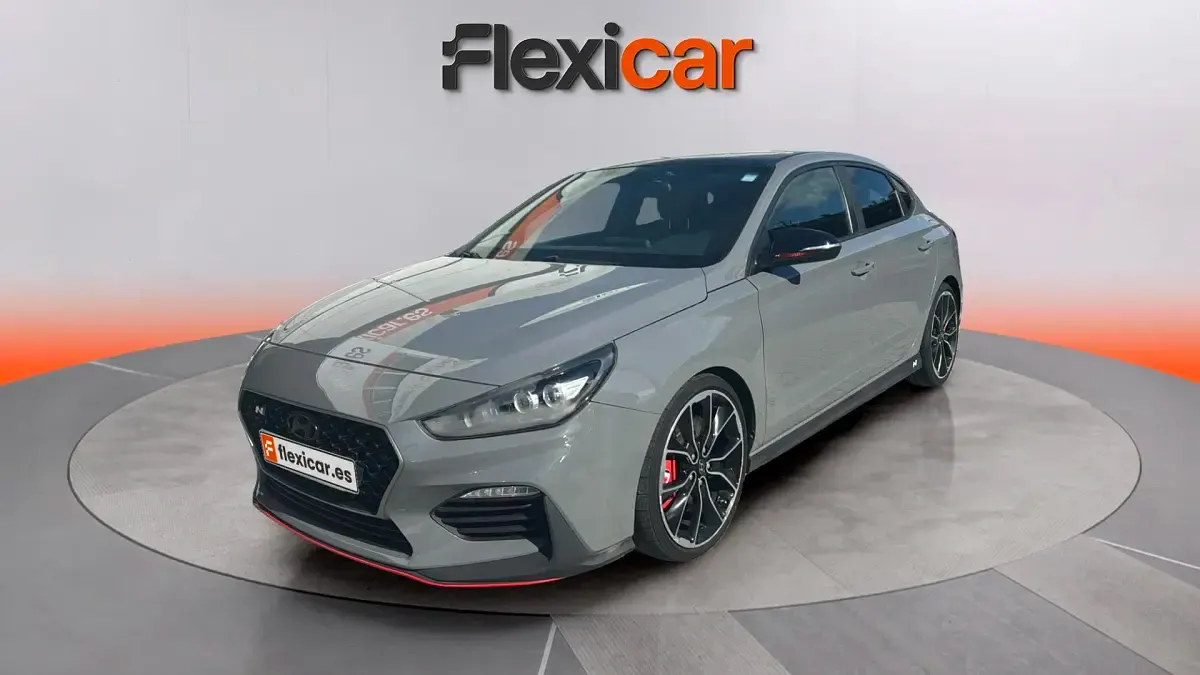 Usado Hyundai i30 275 CV (202 kW) 2019 Gris Berlina