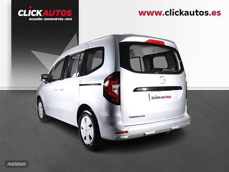 Usado Nissan Townstar N-Connecta 130 CV (95 kW) 2022 Gris Monovolumen