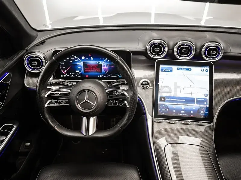 Usado Mercedes GLC220 197 CV (144 kW) 2023 Gris / plata SUV