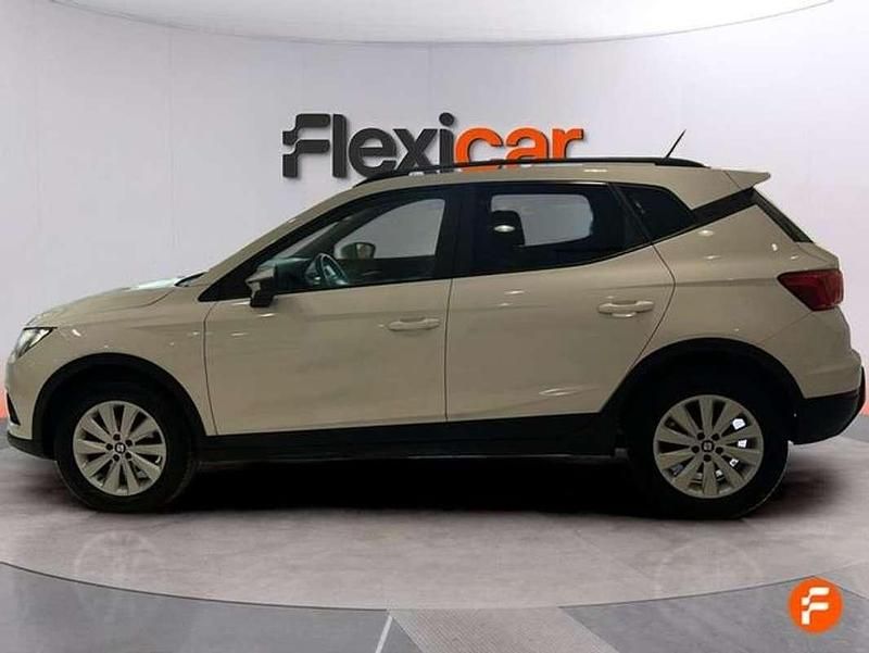 Usado Seat Arona Style 95 CV (69 kW) 2019 Blanco SUV