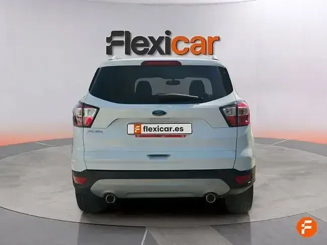 Używany Ford Kuga Trend+ 120 KM (88 kW) 2019 Biały SUV