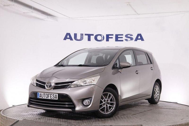 Usado Toyota Verso Advance 112 CV (82 kW) 2016 Gris grafito Monovolumen