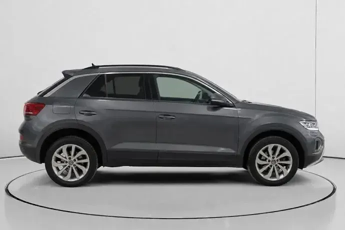 Usado VW T-Roc Life 150 CV (110 kW) 2022 SUV
