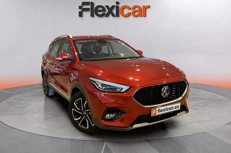 Granate Usado 2023 MG ZS Luxury Berlina | 13.890 € (Buen precio) - Imagen 1/4