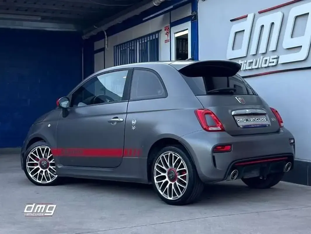 Usado Abarth 595 145 CV (106 kW) 2019 Gris Utilitario