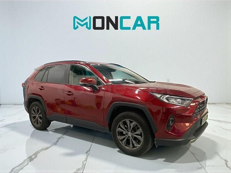 Używany Toyota RAV4 Hybrid Advance 218 KM (160 kW) 2022 Czerwony SUV