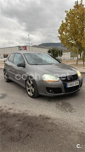 Gris / plata Usado 2006 VW Golf V GTI Berlina | 7500 € (Buen precio) - Imagen 1/4
