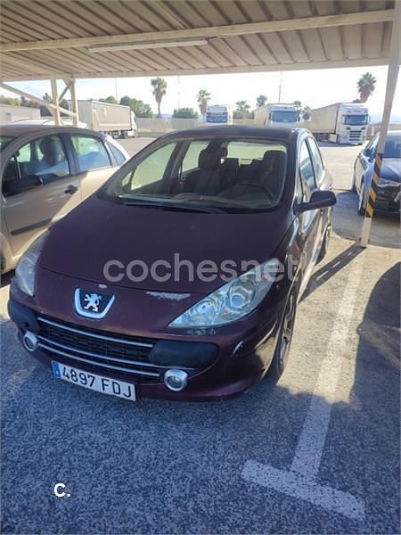 Violeta / lila Usado 2006 Peugeot 307 Berlina | 1000 € (Super precio) - Imagen 1/3