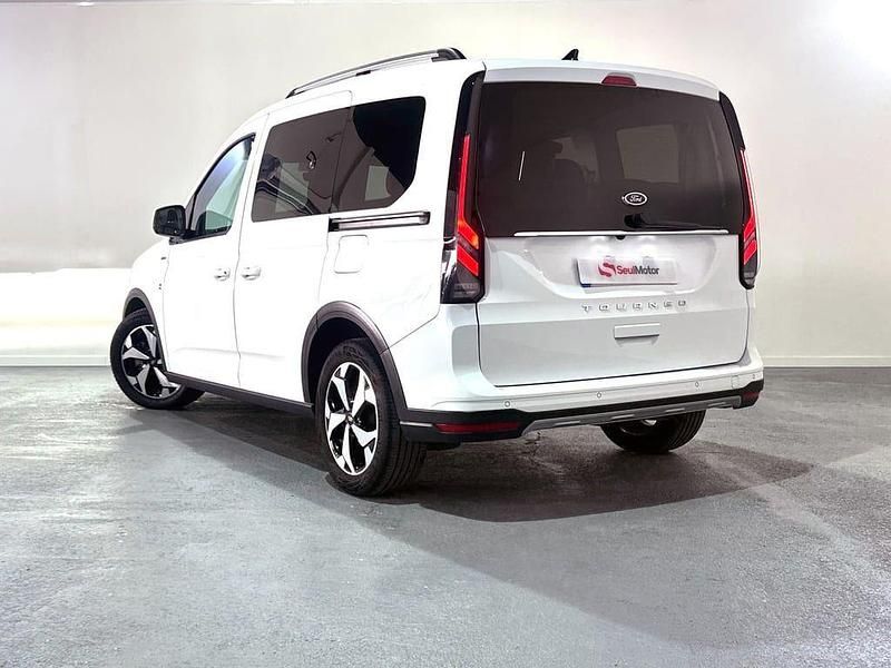 Usado Ford Tourneo Connect Active 114 CV (83 kW) 2023 Blanco Monovolumen
