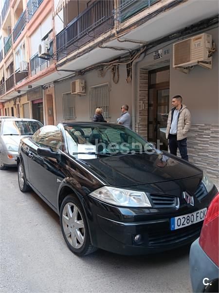 Negro Usado 2006 Renault Mégane Cabriolet Authentique Descapotable | 4800 € (Precio justo) - Imagen 1/4