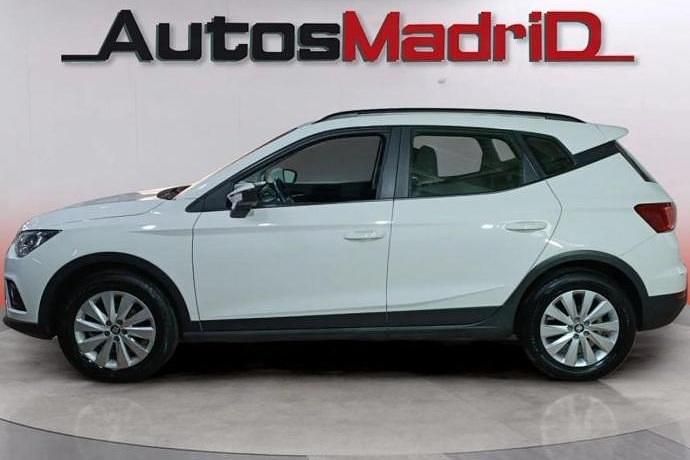 Usado Seat Arona Style 110 CV (80 kW) 2021 Blanco SUV