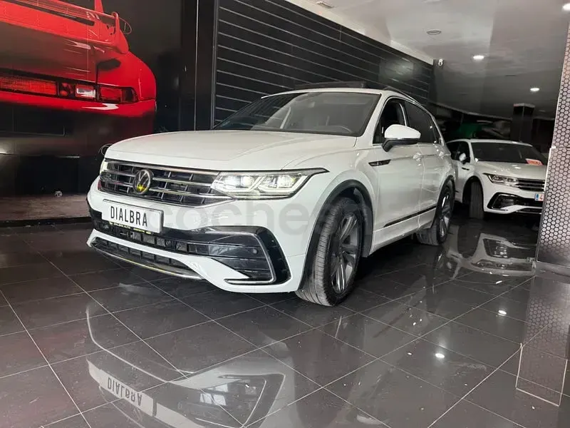 Usado VW Tiguan R-line 150 CV (110 kW) 2022 Blanco SUV