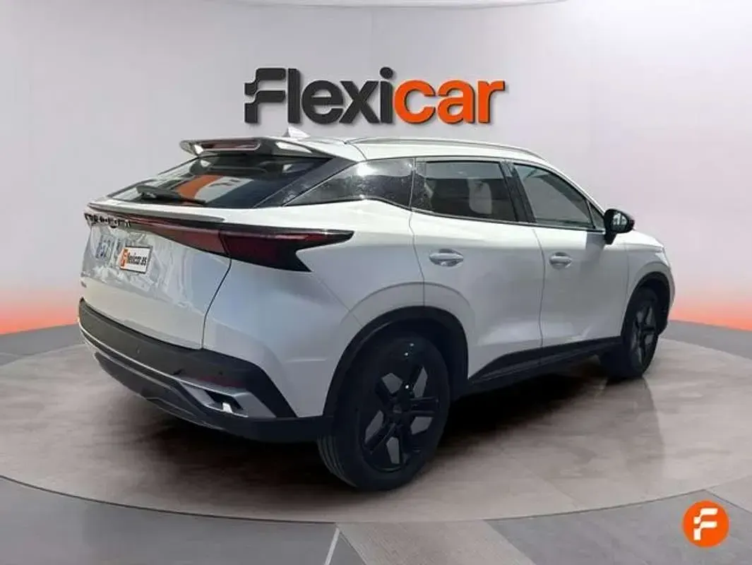 Usado Omoda 5 147 CV (108 kW) 2025 Blanco SUV