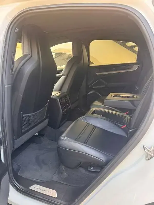 Usado Porsche Cayenne E-Hybrid 470 CV (345 kW) 2024 Blanco SUV