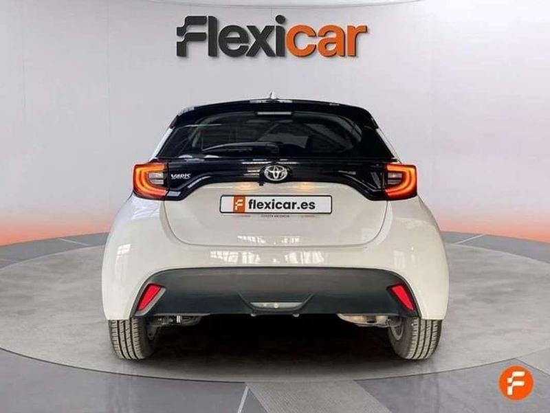 Usado Toyota Yaris Edition 125 CV (91 kW) 2023 Blanco Utilitario