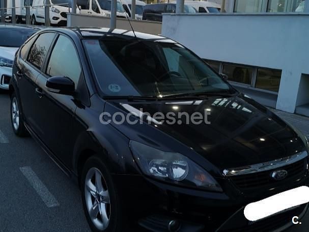 Usado Ford Focus Trend 115 CV (84 kW) 2009 Negro Berlina