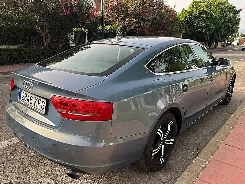 Usado Audi A5 Sportback 180 CV (132 kW) 2010 Azul Utilitario