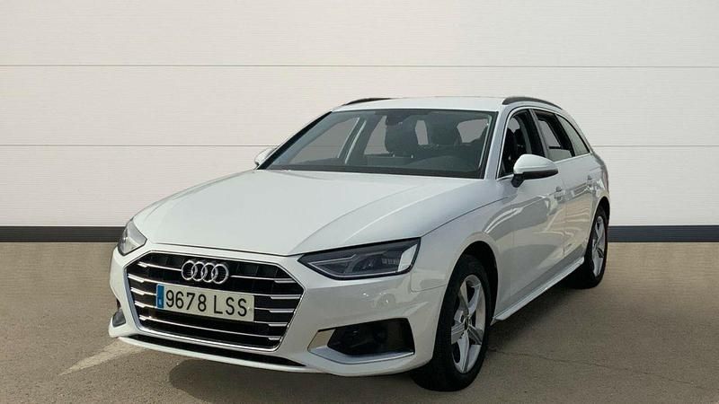 Usado Audi A4 Advanced 163 CV (119 kW) 2021 Blanco Familiar