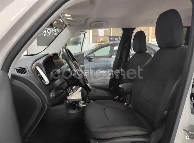 Usado Jeep Renegade Sport 120 CV (88 kW) 2015 Blanco SUV
