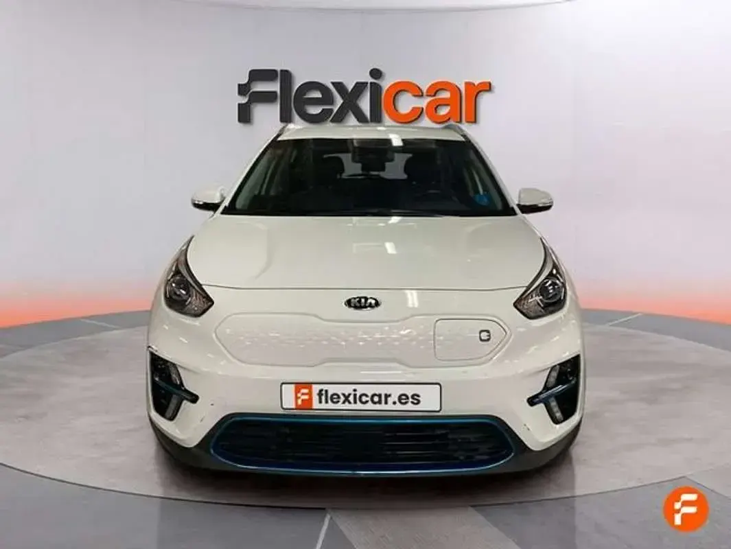 Usado Kia e-Niro 150 kW (204 CV) 2021 Blanco SUV