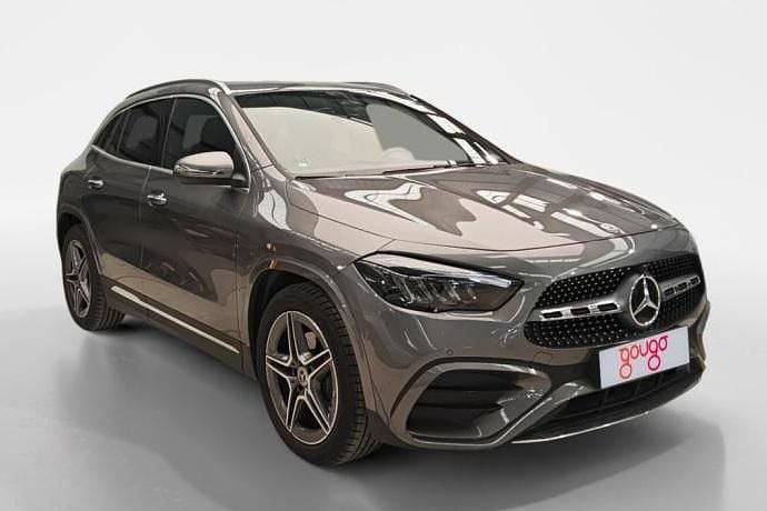 Usado Mercedes GLA200 150 CV (110 kW) 2025 Gris SUV