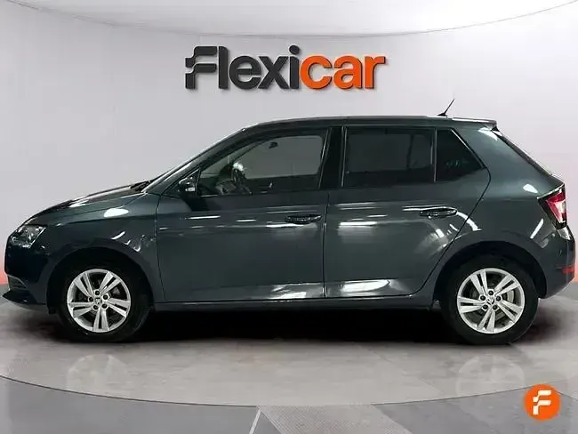 Usado Skoda Fabia Ambition 60 CV (44 kW) 2020 Azul Utilitario