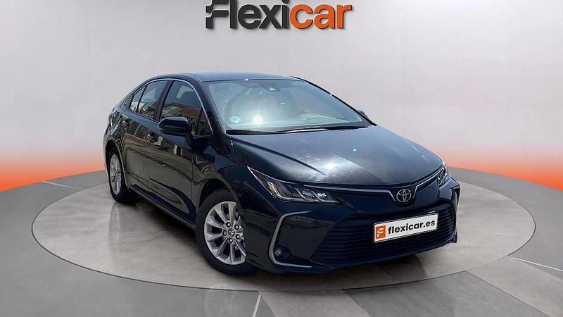 Usado Toyota Corolla Active 126 CV (92 kW) 2023 Negro Berlina