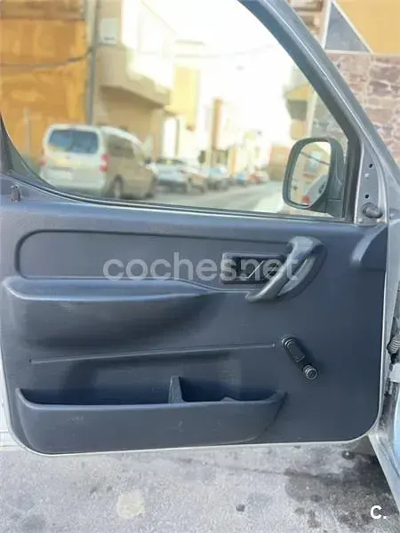 Usado Citroën Berlingo XTR 90 CV (66 kW) 2009 Gris / plata Monovolumen