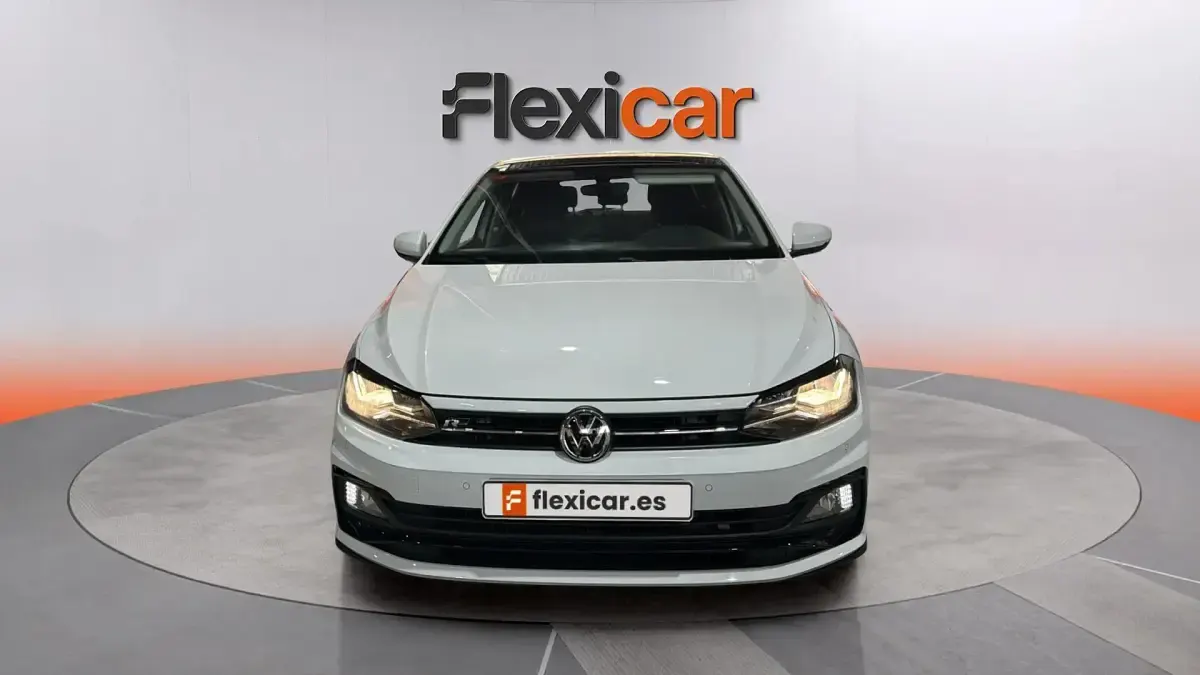 Usado VW Polo R-line 116 CV (85 kW) 2020 Blanco Utilitario