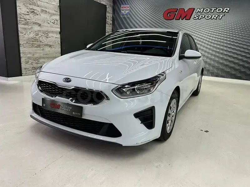 Usado Kia Ceed 100 CV (73 kW) 2020 Blanco Utilitario