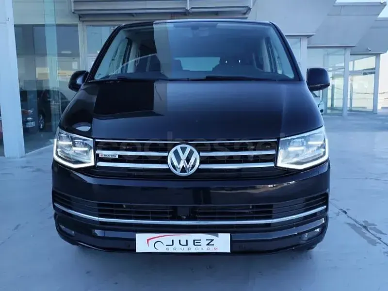 Usado VW Multivan Highline 204 CV (150 kW) 2018 Negro Monovolumen