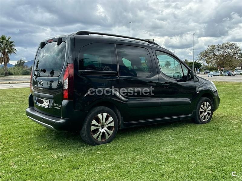Usado Citroën Berlingo PureTech 110 CV (80 kW) 2018 Negro Monovolumen