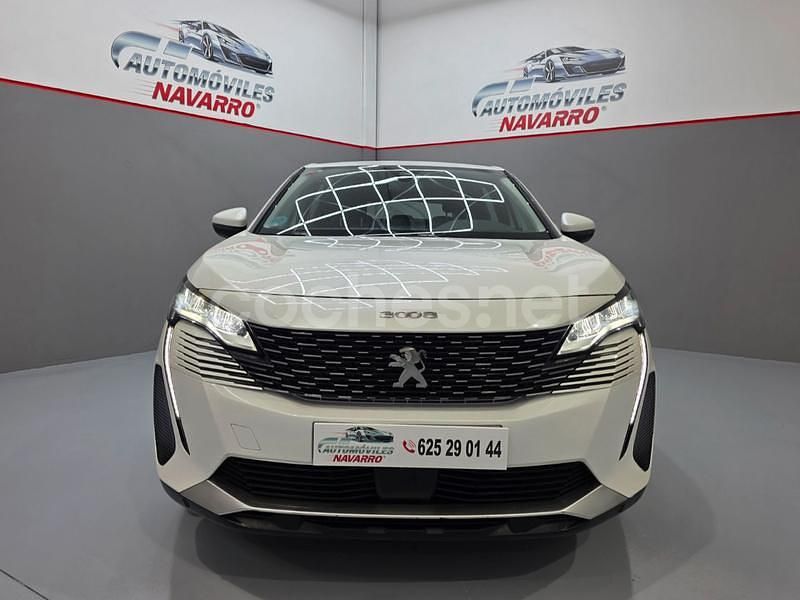 Usado Peugeot 3008 Active 130 CV (95 kW) 2021 Blanco SUV