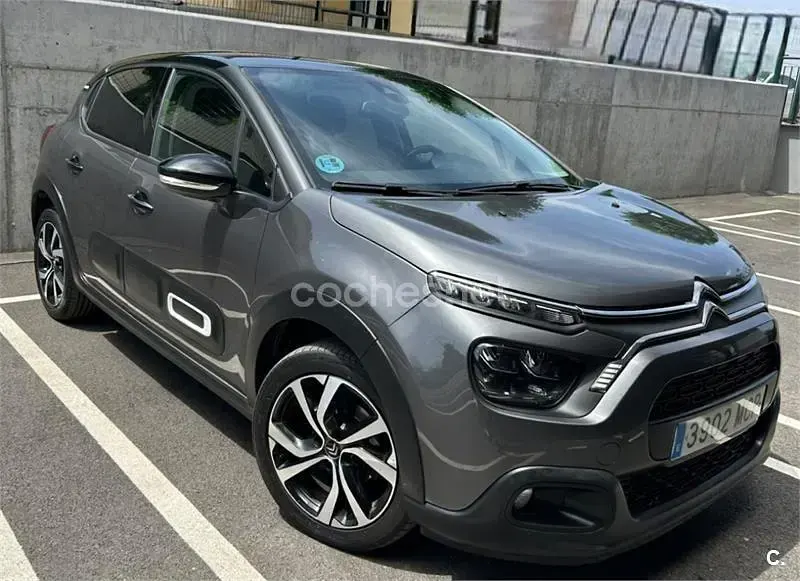 Usado Citroën C3 Shine 102 CV (75 kW) 2022 Gris / plata Utilitario