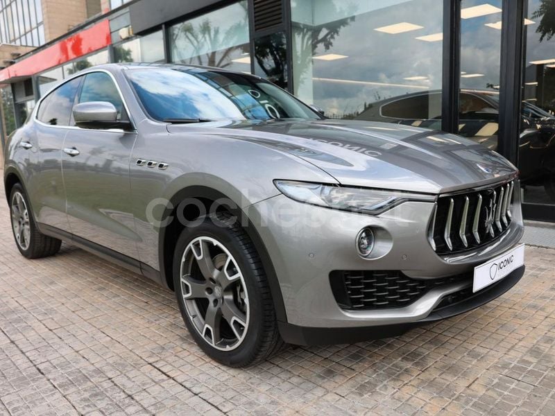 Usado Maserati Levante 350 CV (257 kW) 2020 Gris SUV