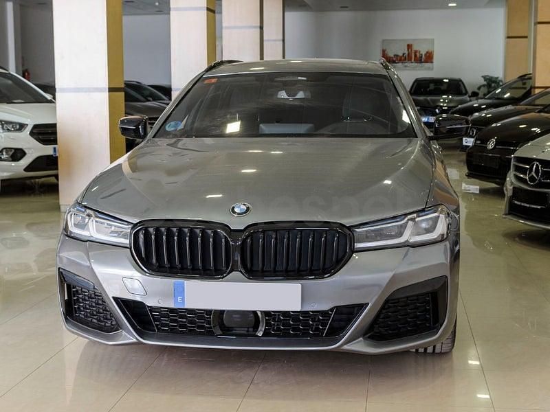 Usado BMW 530 Comfort Edition 286 CV (210 kW) 2021 Gris / plata Familiar