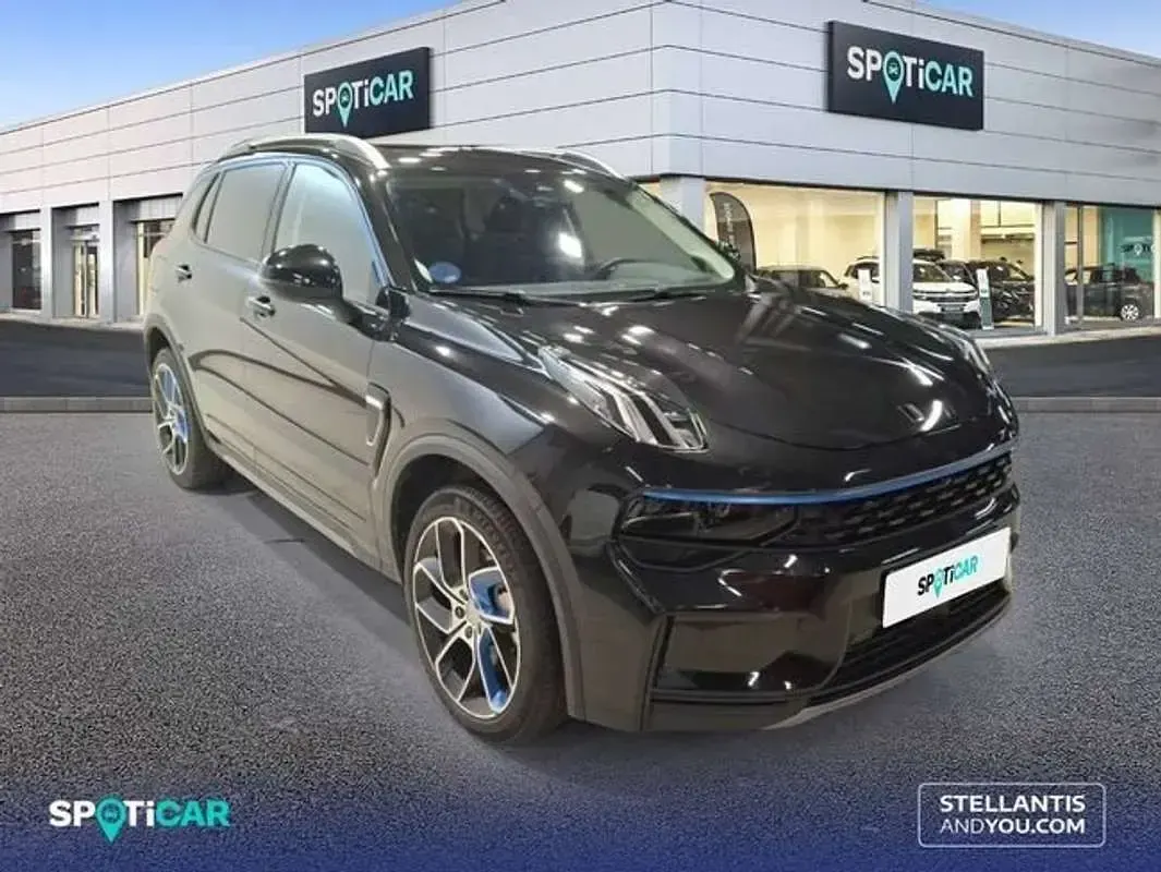 Usado Lynk & Co 01 261 CV (191 kW) 2023 Negro SUV
