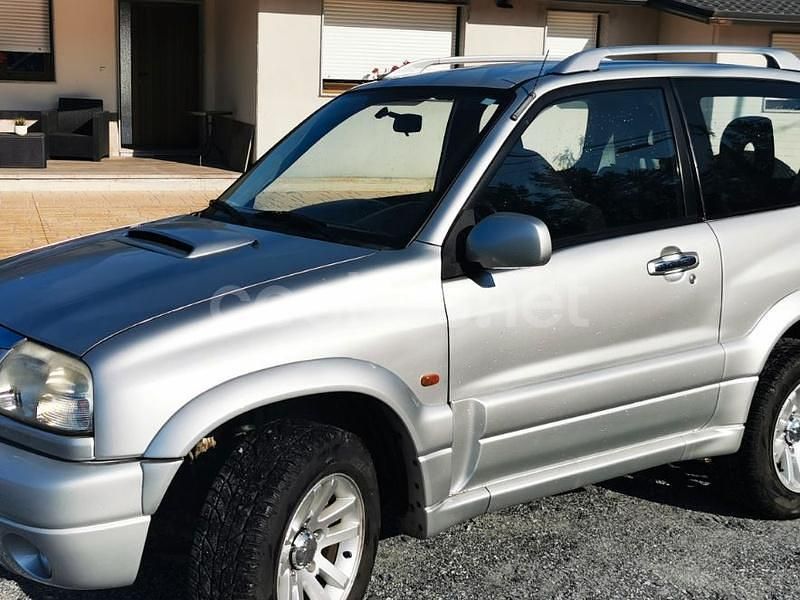 Usado Suzuki Grand Vitara 110 CV (80 kW) 2005 Gris / plata SUV