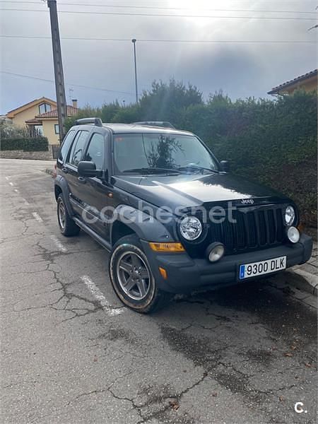 Negro Usado 2005 Jeep Cherokee SUV | 8000 € (Buen precio) - Imagen 1/4