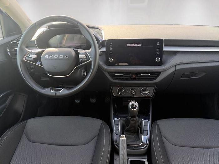 Usado Skoda Fabia Selection 95 CV (69 kW) 2025 Negro Utilitario